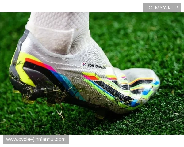 足球球星一双鞋使用寿命揭秘到底多久该换鞋才能保持最佳状态